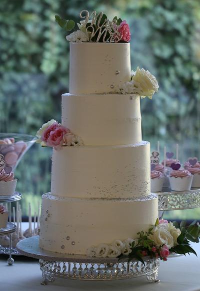 wedding Cake bar :  - Cake by Lucya 