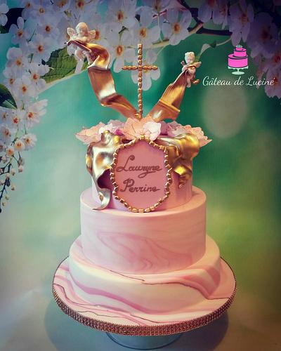 The angels above the cross! - Cake by Gâteau de Luciné