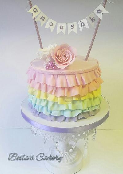 Shabby chic  - Cake by Bella's Cakes 