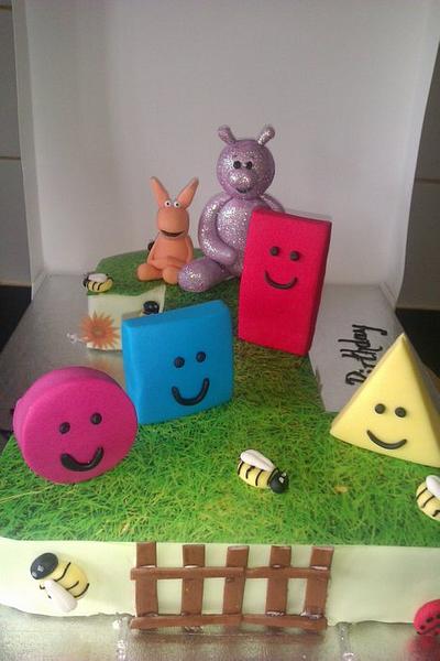 Big and Small with the shapes from Mr Maker - Cake by PipsNoveltyCakes