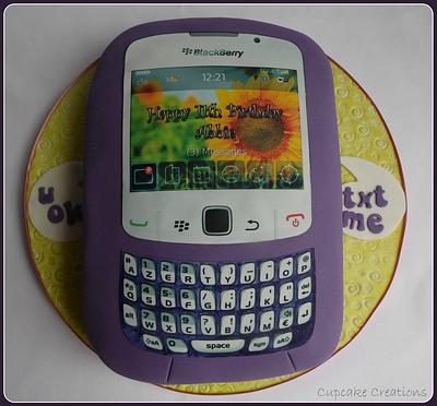 Blackberry phone cake - Cake by Cupcakecreations