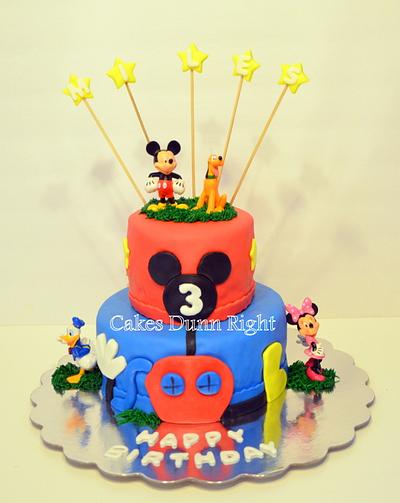 Mickey and friends - Cake by Wendy