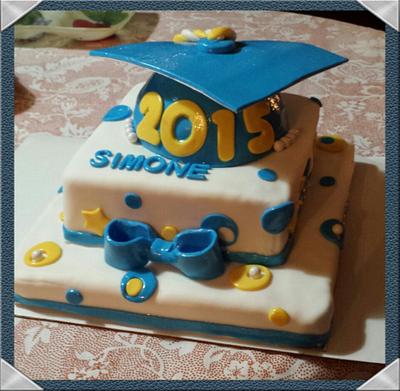 2015 Graduation Cake  - Cake by Stephanie