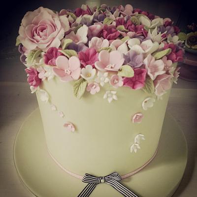 English Country Garden Cake - Cake by Laura Lane