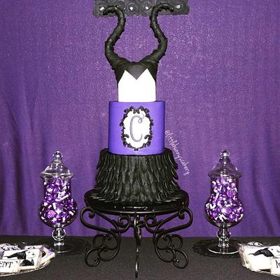 Maleficent cake - Cake by LittleHunnysCakery