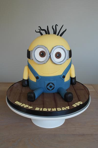 Minion - Cake by Cake & Crumbles(Emma Foster)