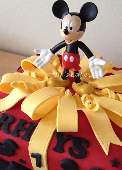 Mickey Mouse Parcel Cake - Cake by Nikskakes