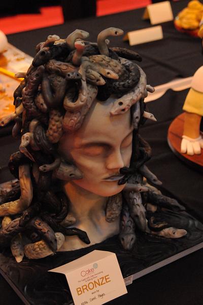 Medusa's head  - Cake by Caz