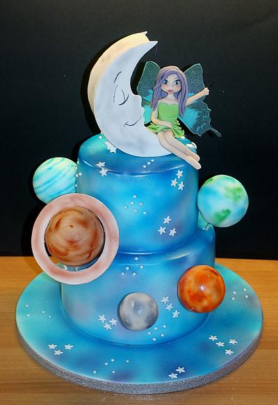 Little fairy in space - Cake by WhenEffieDecidedToBake