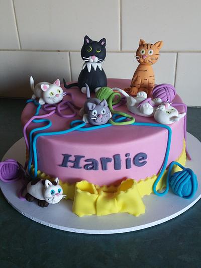 cats - Cake by Helen's cakes 