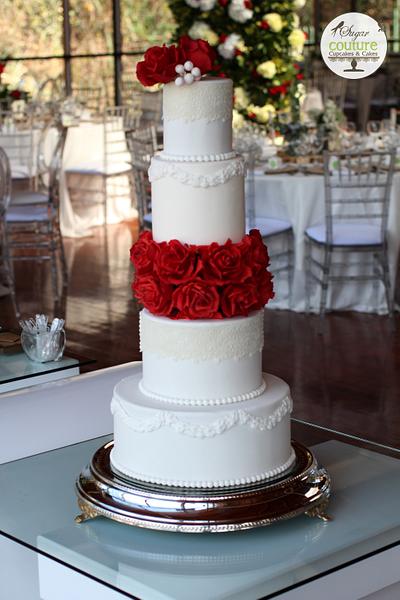 Red roses - Cake by SugarCoutureCR