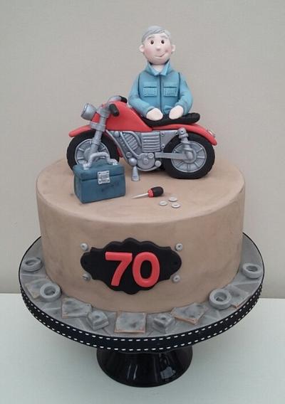 Motorbike enthusiast  - Cake by The Buttercream Pantry