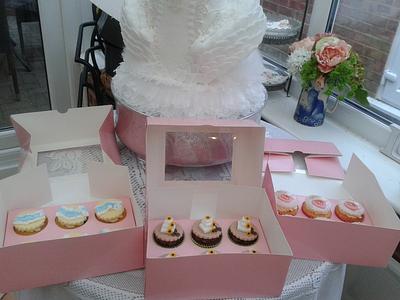 Wedding Cupcakes - Cake by Karen's Kakery