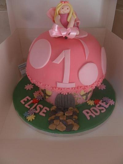 fairy toadstool cake  - Cake by xxscarletxx