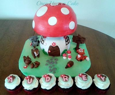Toadstool & Fondant Woodland Animal Cake! - Cake by Amanda