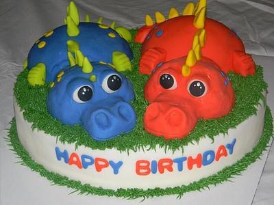 Dinosaurs - Cake by donnascakes