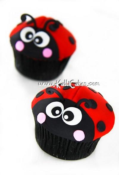 Ladybug Cuppies - Cake by Andrea