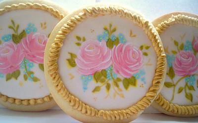 Hand painted roses sugar cookies - Cake by artetdelicesbym