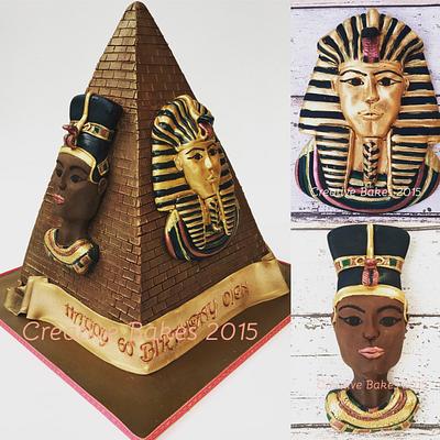 Pyramid Tutankhamen & Nefertiti  - Cake by Jocolate