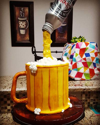 Poured beer mug cake - Cake by Beautyandthetreatsev