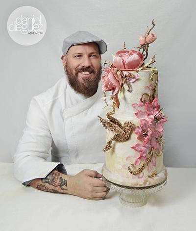 "Golden Hummingbird Wedding Cake" NEW CLASS for 2018. - Cake by Daniel Diéguez