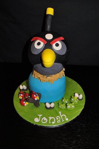 Angry Birds Cake - Cake by Cupcakevalley