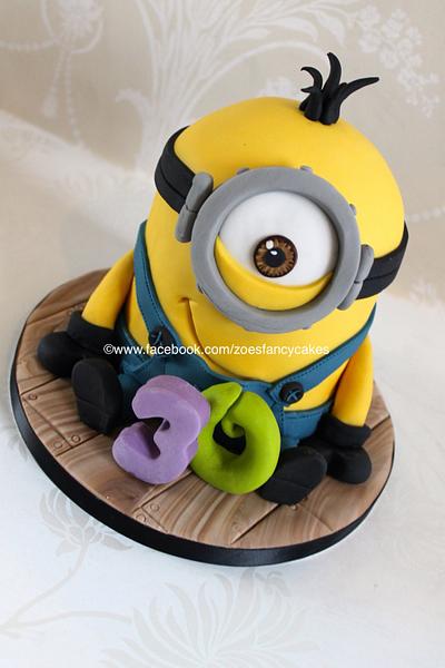 Another minion  - Cake by Zoe's Fancy Cakes