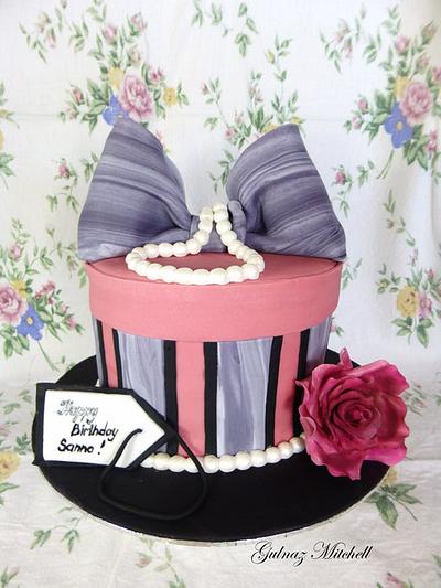 The Hat Box Cake - Cake by Gulnaz Mitchell