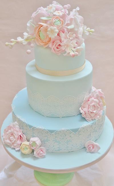 My own wedding cake - Cake by Roo's Little Cake Parlour