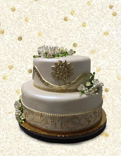 Ivory & Gold - Cake by MsTreatz