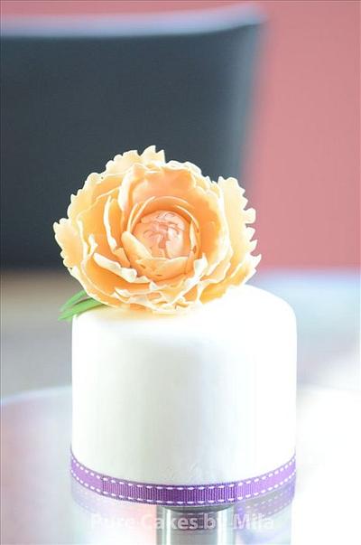 Mini cake with Peony - Cake by Mila - Pure Cakes by Mila