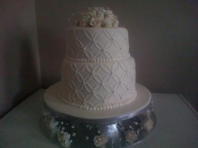 Roses Wedding Cake - Cake by Nicolene