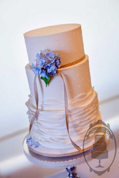 Rustic feel wedding - Cake by Olga