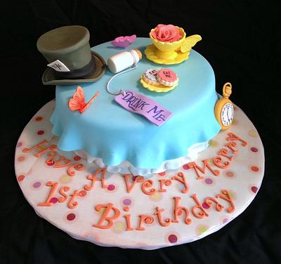 Alice in Wonderland - Cake by Tammy 