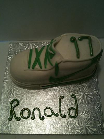 sneaker cake - Cake by tasteeconfections