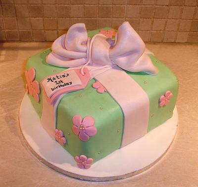 Gift box cake - Cake by Dora Avramioti