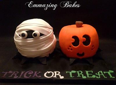 Pumpkin and Mummy cakes for Halloween - Cake by Emmazing Bakes