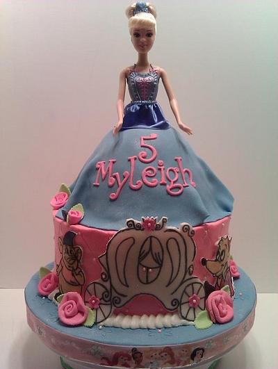 Cinderella - Cake by Jody Wilson