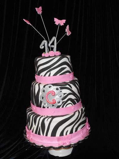Zebra  - Cake by Maria Cazarez Cakes and Sugar Art