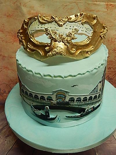 Birthdaycake  themed Venice with mask - Cake by Chris Toert