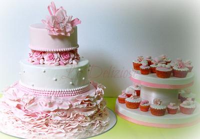 ruffles & roses - Cake by LeDeliziose