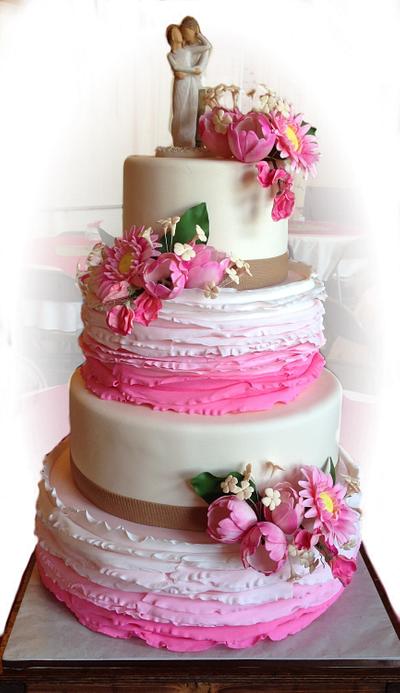 Pink ruffles and burlap - Cake by Skmaestas