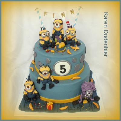 Lots of little Minions! - Cake by Karen Dodenbier