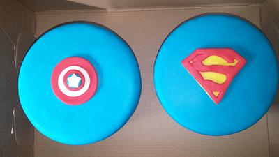 Superhero cakes and cupcakes - Cake by m1bame