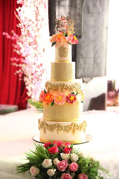 Grand and Gorgeous !  - Cake by Signature Cake By Shweta