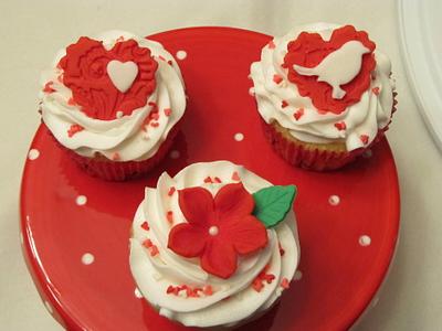 Valentine's Day Cupcakes - Cake by Ellie1985