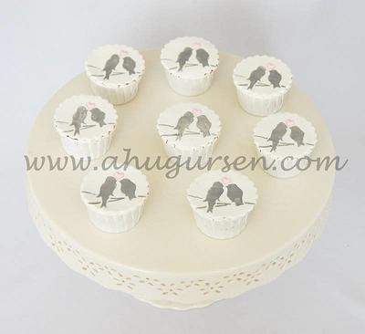 A&B ENGAGEMENT  LOVE BIRDS Cupcake :) - Cake by ahugursen
