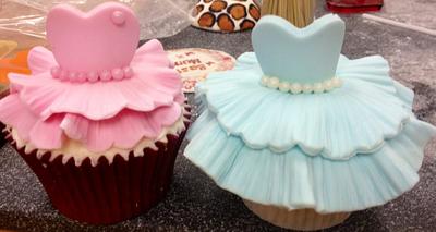 pink blue princess ball gown cupcakes - Cake by elizabeth
