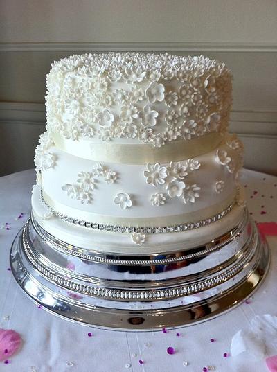 Two tier Madagascan vanilla bean wedding cake - Cake by Sophia's Cake Boutique