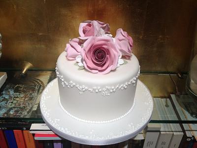 Tea Rose Cake - Cake by Elena Fabbrini